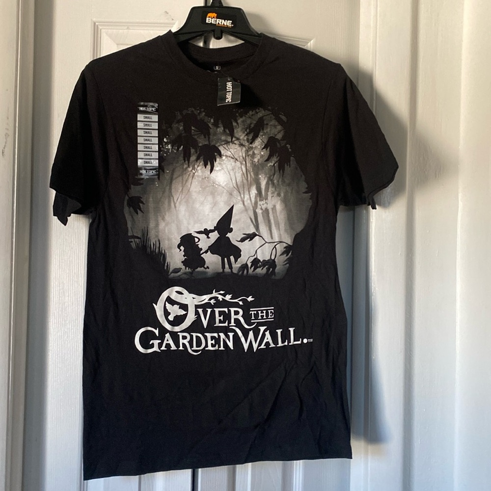 Over the Garden Wall T-shirt, from Hot Topic, Size Small, Black